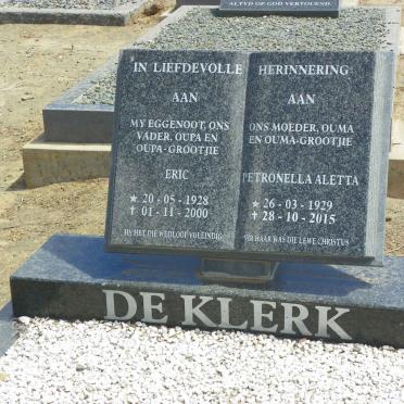 KLERK Eric, de 1928-2000 &amp; Petronella Aletta 1929-2015