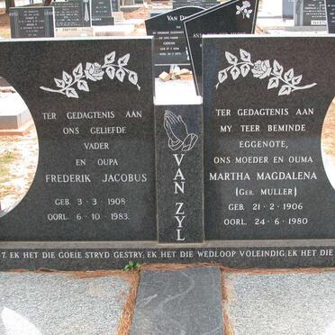 ZYL Frederik Jacobus, van 1908-1983 &amp; Martha Magdalena MULLER 1906-1980