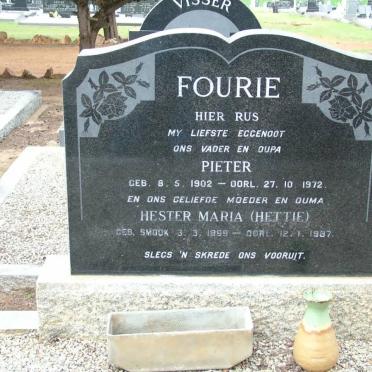 FOURIE Pieter 1902-1972 &amp; Hester Maria 1899-1987