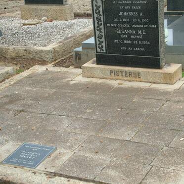 PIETERSE Johannes A. 1893-1965 &amp; Susanna M.E. HEYNS 1888-1984 :: SWART Hendrika Johanna 1919-2009