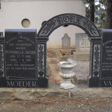 ROUX Daniel Petrus 1884-1948 &amp; Petronella Jacoba 1892-1951