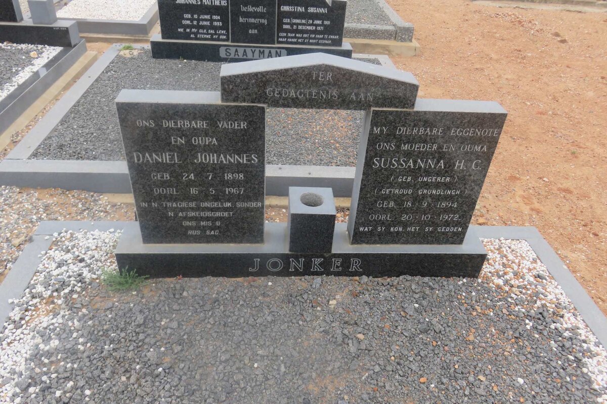 JONKER Daniel Johannes 1898-1967 &amp; Sussanna H.C. GRUNDLINGH nee UNGERER 1894-1972