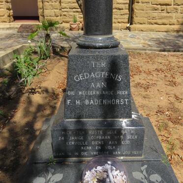 BADENHORST F.H. 1884-1937 &amp; M.W. LOUW 1891-1987