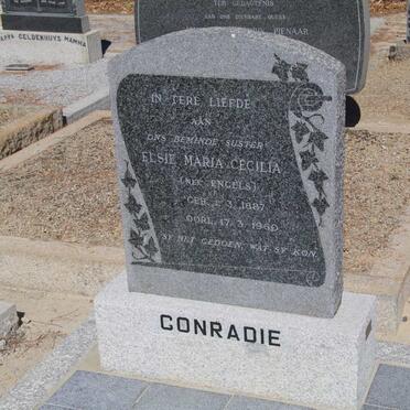 CONRADIE Elsie Maria Cecilia nee ENGELS 1887-1960 :: ENGELS Catharina C. 1888-1964 :: ENGELS Hannah 1897-1976