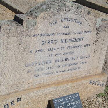 NIEUWOUDT Gerrit 1884-1953 &amp; Gertruida KOTZE 1887-1964 :: NIEUWOUDT Gerrit 1884-1984 :: NIEUWOUDT Gerrie 1987