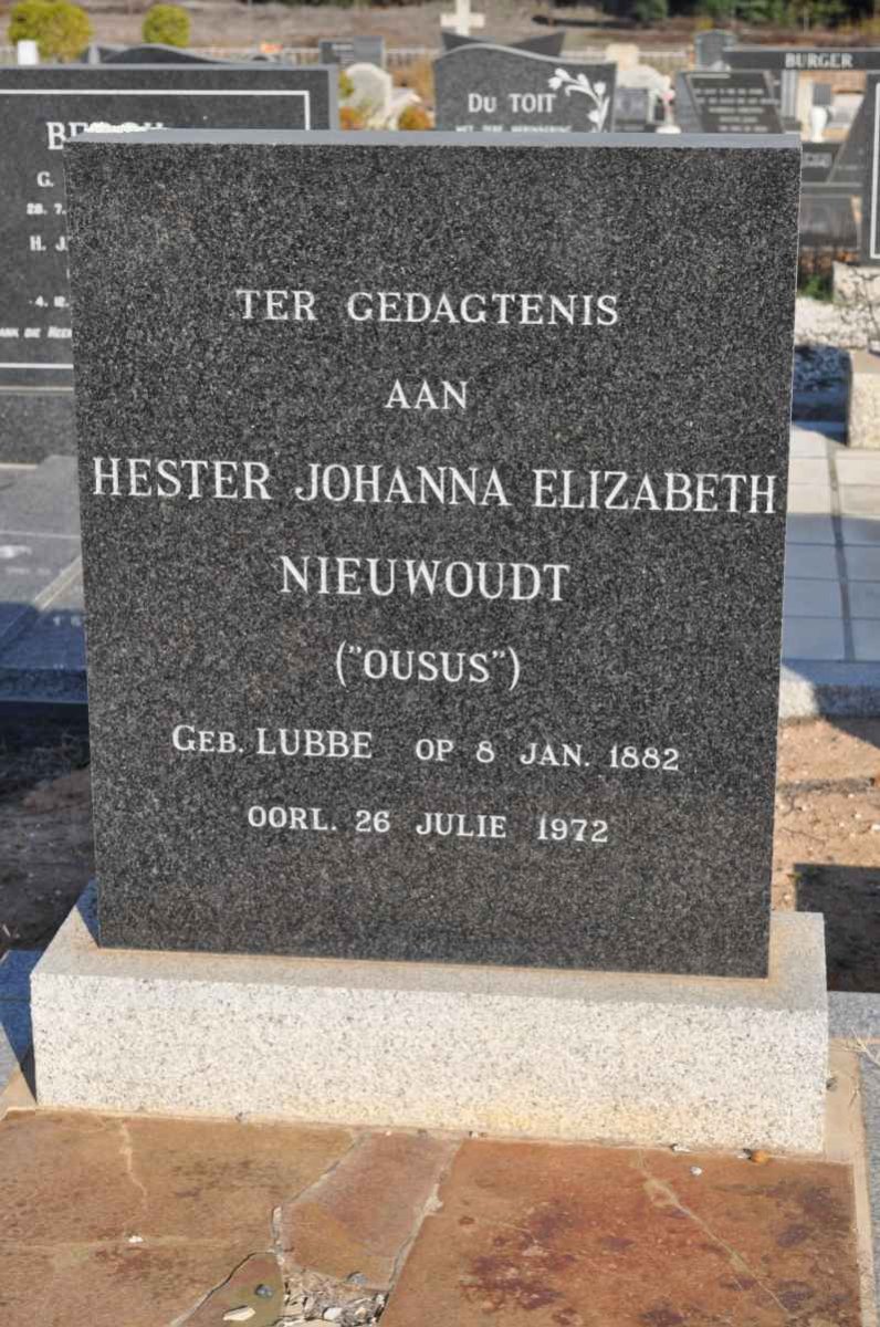 NIEUWOUDT Hester Johanna Elizabeth nee LUBBE 1882-1972
