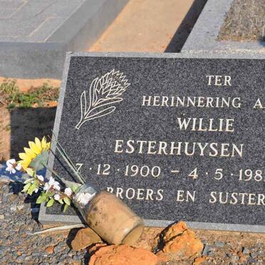 ESTERHUYSEN Willie 1900-1981
