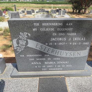 ESTERHUYSEN Jacobus J. 1907-1980 & Anna Maria 1925-2013