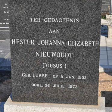 NIEUWOUDT Hester Johanna Elizabeth nee LUBBE 1882-1972