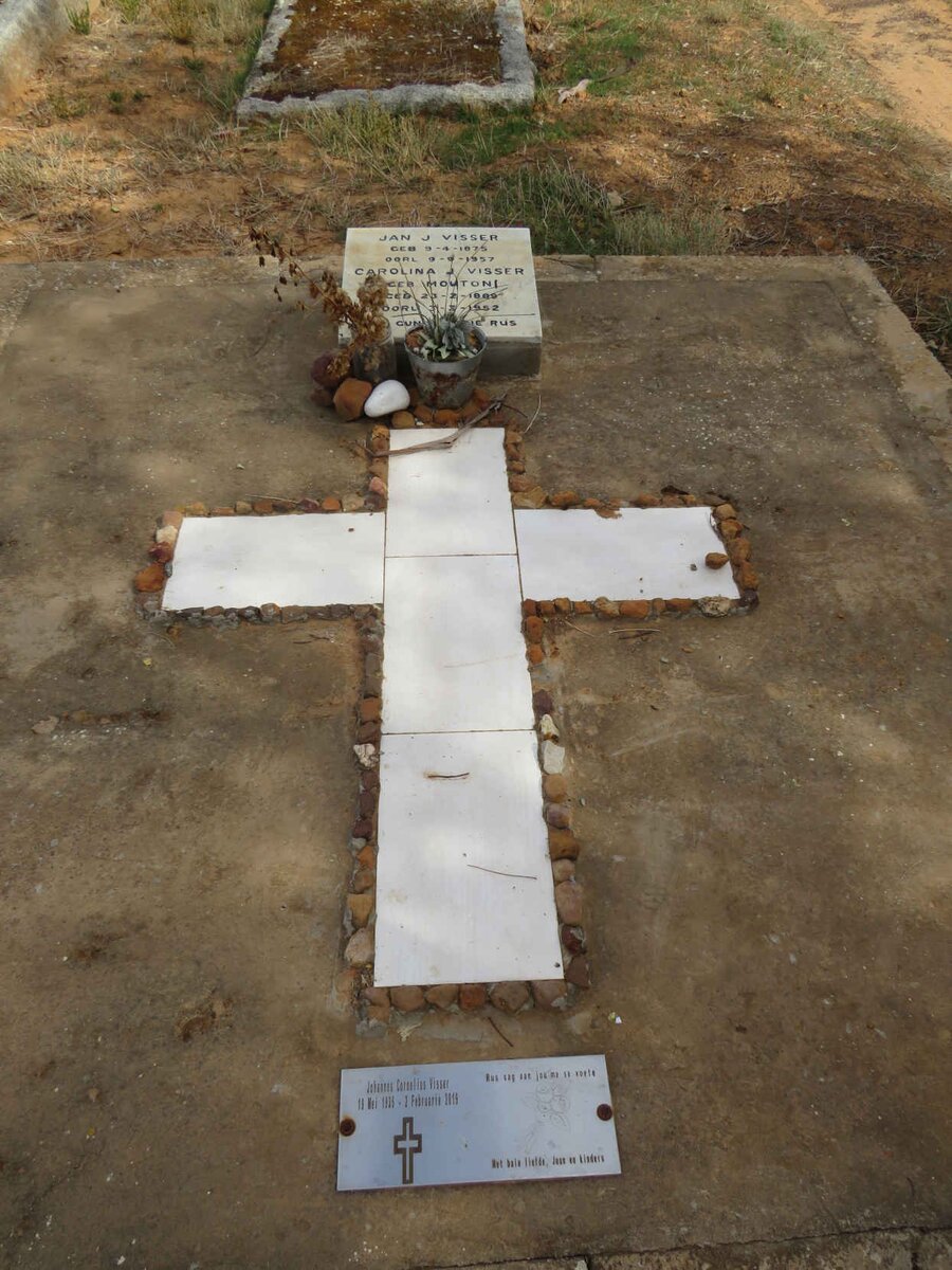 VISSER Jan J. 1875-1957 & Carolina J. MOUTON 1889-1952 :: VISSER Johannes Cornelius 1935-2019_1