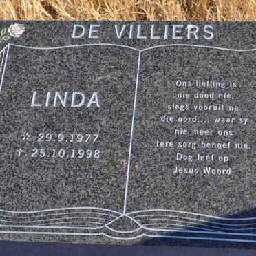 VILLIERS Linda, de 1977-1998