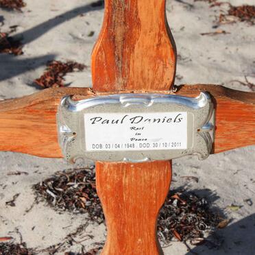 DANIELS Paul 1948-2011
