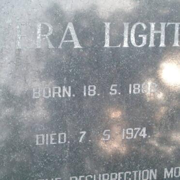 LIGHT Vera 1888-1974