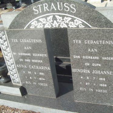 STRAUSS Hendrik Johannes 1918-1998 &amp; Anna Catharina 1921-1974