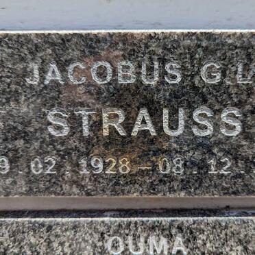 STRAUSS Jacobus G.L. 1928-2019