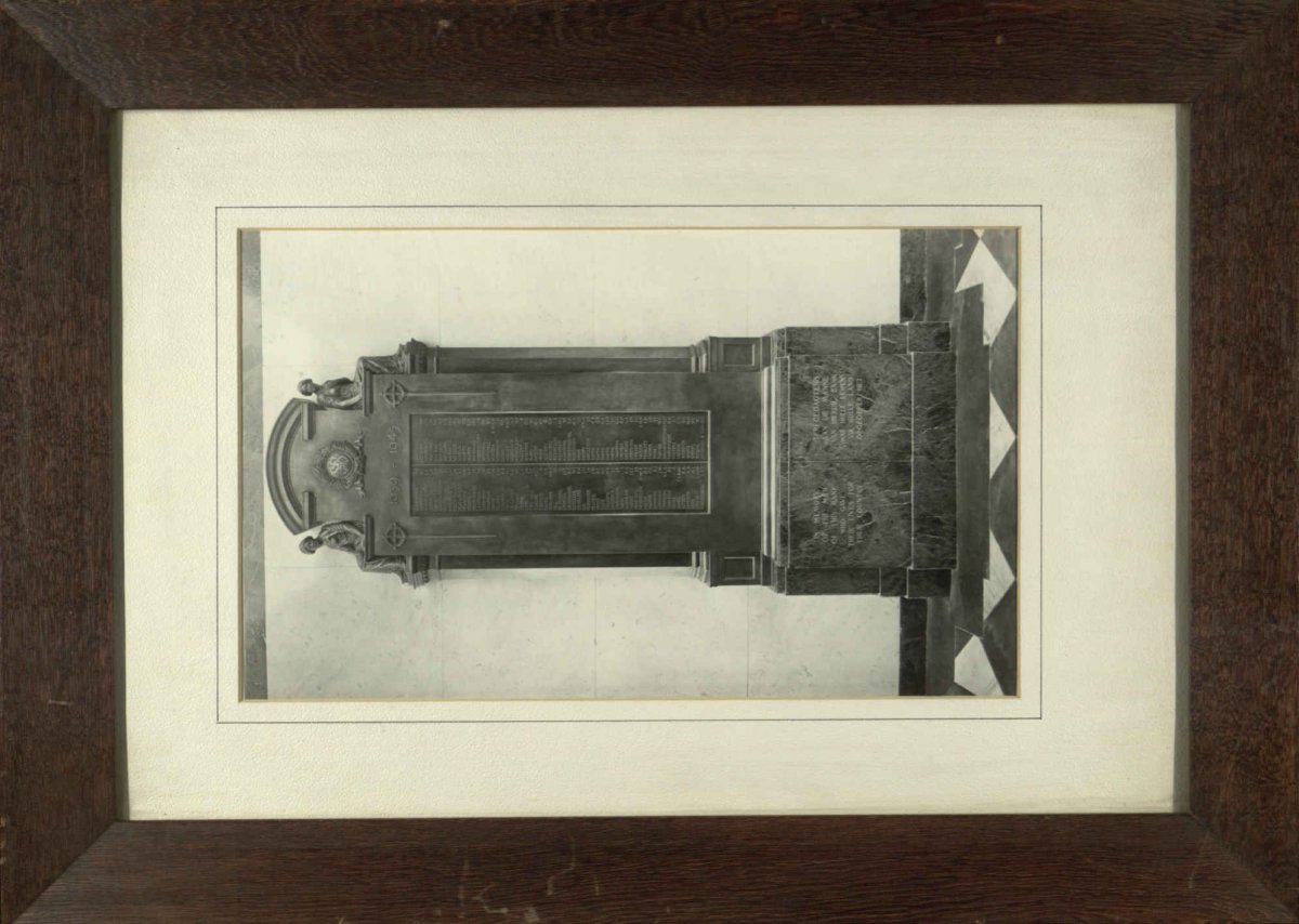 Bank Memorial - World War II - 1939-1945