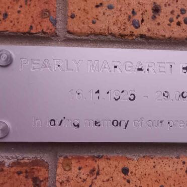 BRADSHAW Pearly Margaret 1925-2004