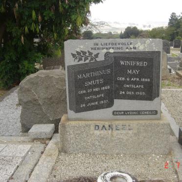 DANEEL Marthinus Smuts 1869-1937 &amp; Winifred May 1888-1969