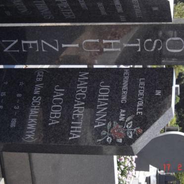 OOSTHUIZEN Pieter Marthinus 1915-1988 &amp; Johanna Margaretha Jacoba VAN SCHALKWYK 1916-1991