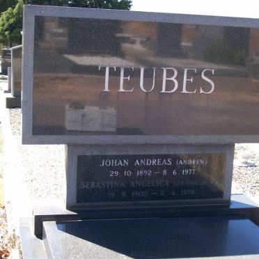 TEUBES Johan Andreas 1892-1977 &amp; Sebastina Angelica ENGELBRECHT 1900-1978