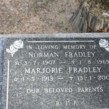 FRADLEY Norman 1907-1969 &amp; Marjorie 1913-2006
