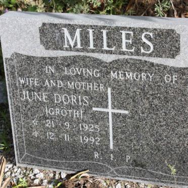 MILES June Doris nee GRÖTH 1925-1992