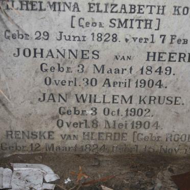 KOSTER Wilhelmina Elizabeth nee SMITH 1828-1900 :: HEERDE Johannes, van 1849-1904 :: HEERDE Renske, van nee ROODA 1824-1909