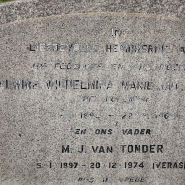 TONDER M.J., van 1897-1974 &amp; Alwine Wilhelmina Marie 1895-1963