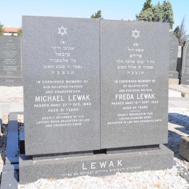 LEWAK Michael -1965 &amp; Freda -1959