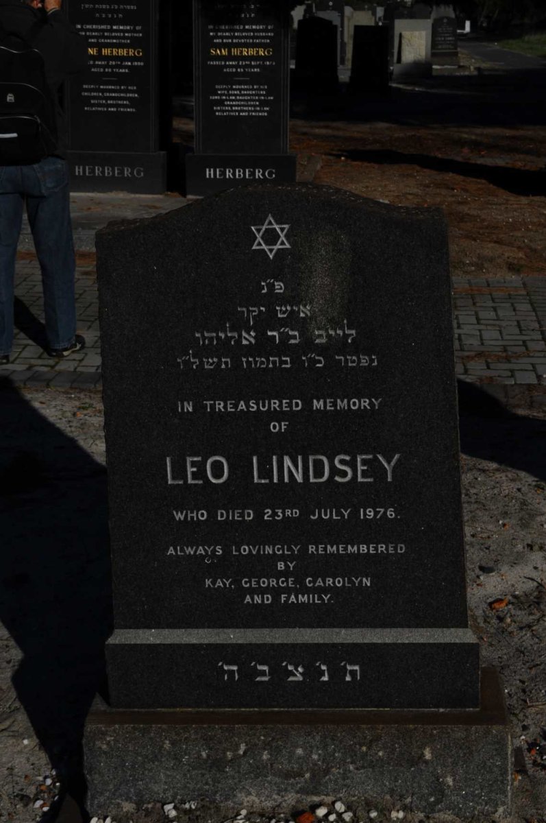 LINDSEY Leo -1976