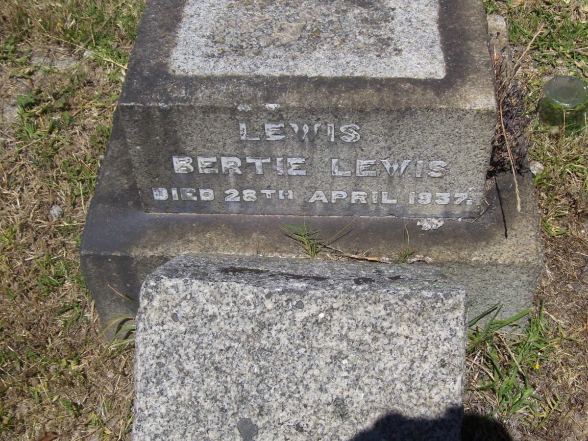 LEWIS Bertie Lewis -1937