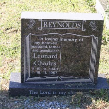 REYNOLDS Leonard Charles 1940-1997
