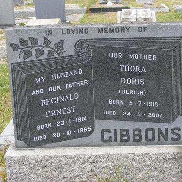 GIBBONS Reginald Ernest 1914-1965 &amp; Thora Doris ULRICH 1918-2007