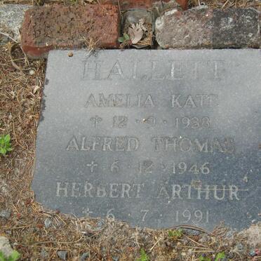 HALLETT Alfred Thomas -1946 :: HALLETT Amelia Kate -1938 :: HALLETT Herbert Arthur -1991