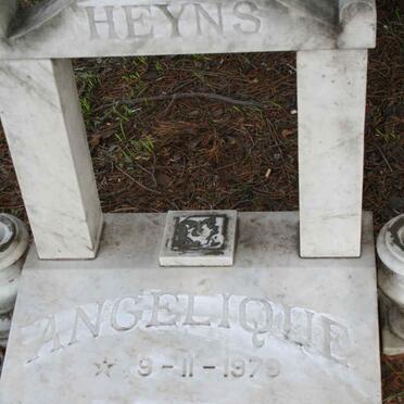HEYNS  Angelique 1979-1984