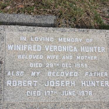 HUNTER Robert Joseph  -1978 &amp; Winifred Veronica  -1955