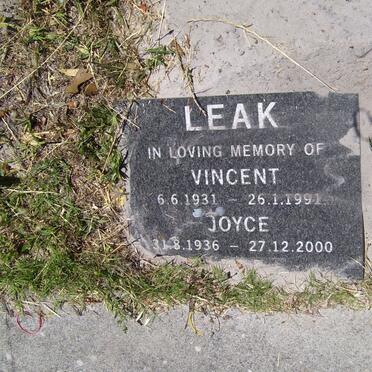 LEAK Vincent 1931-1991 &amp; Joyce 1936-2000