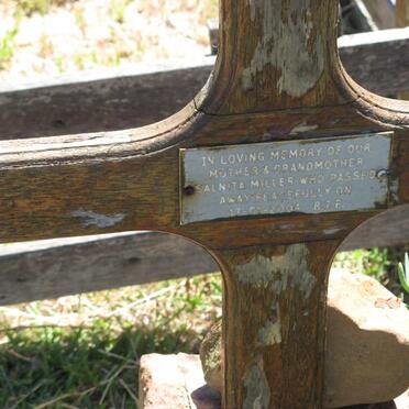 MILLER Salnita -2004