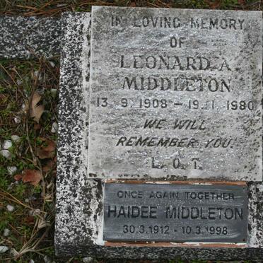MIDDLETON Leonard A. 1908-1980 & Haidee 1912-1988