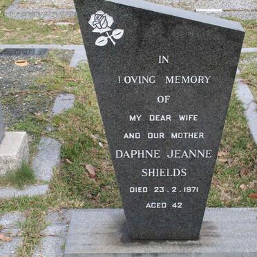 SHIELDS Daphne Jeanne -1971