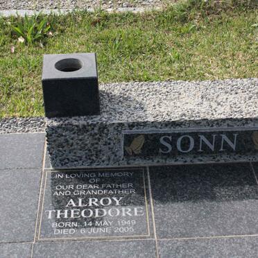 SONN Alroy Theodore 1949-2005