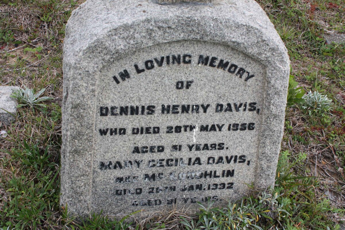 DAVIS Dennis Henry -1956 &amp; Mary Cecilia MACLOUGHLIN -1992