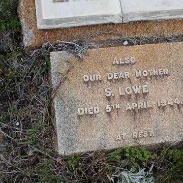 LOWE S. -1944