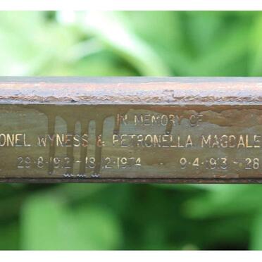 WYNESS Lionel 1912-1974 & Petronella Magdalena 1913-1989