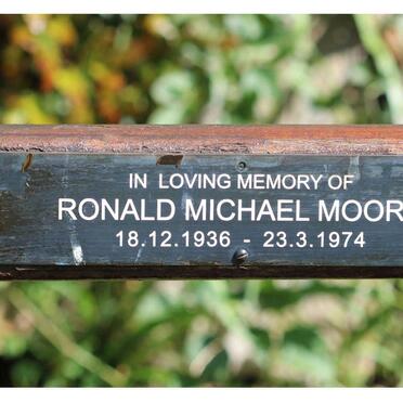 MOORE Ronald Michael 1936-1974