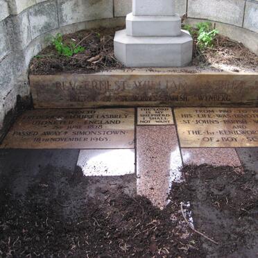 LASBREY Ernest William 1878-1963 &amp; Doris Margaret BEARD 1895-1974