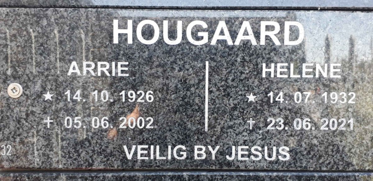 HOUGAARD Arrie 1926-2002 & Helene 1932-2021