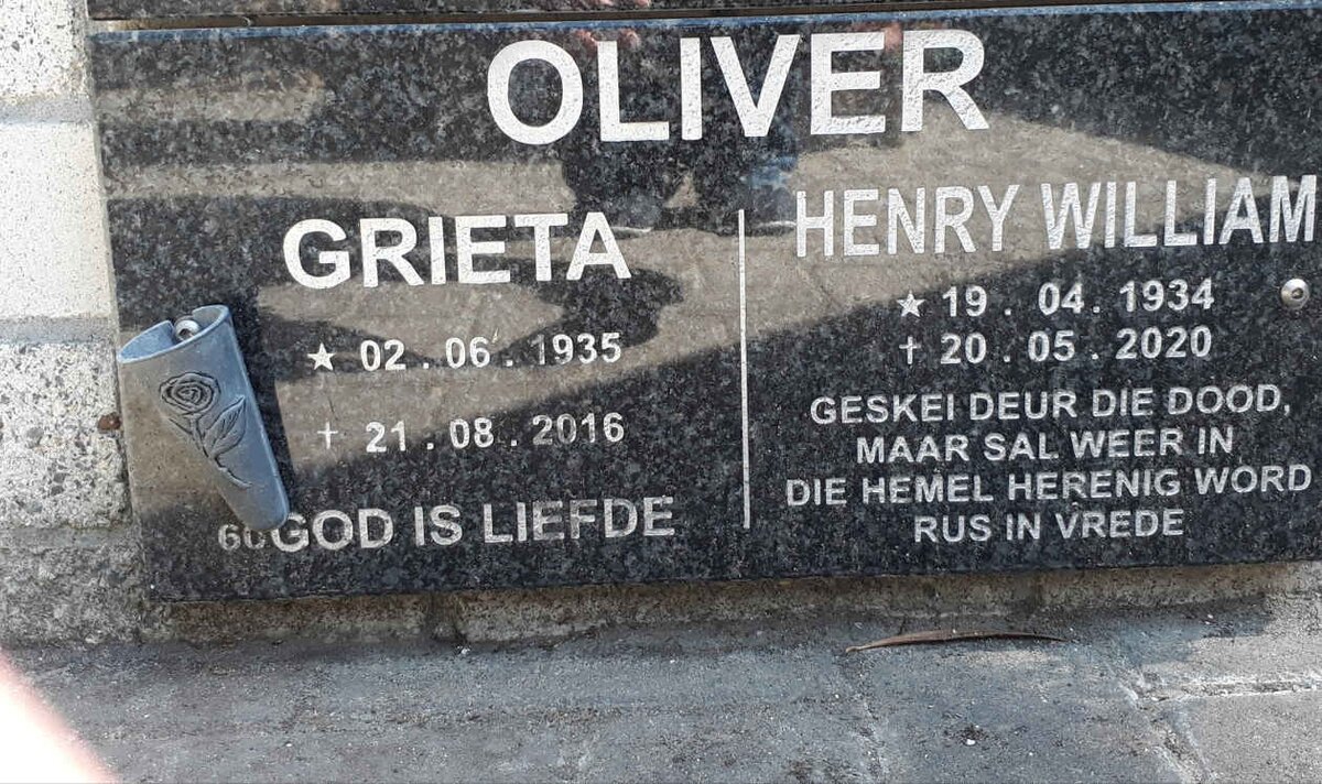 OLIVER Henry William 1934-2020 & Grieta 1935-2016