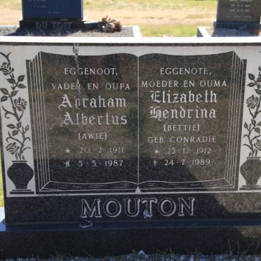 MOUTON Abraham Albertus 1911-1987 &amp; Elizabeth Hendrina CONRADIE 1912-1989