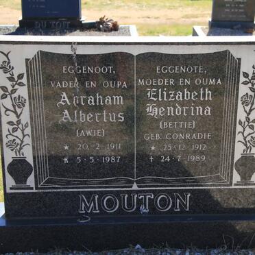 MOUTON Abraham Albertus 1911-1987 &amp; Elizabeth Hendrina CONRADIE 1912-1989